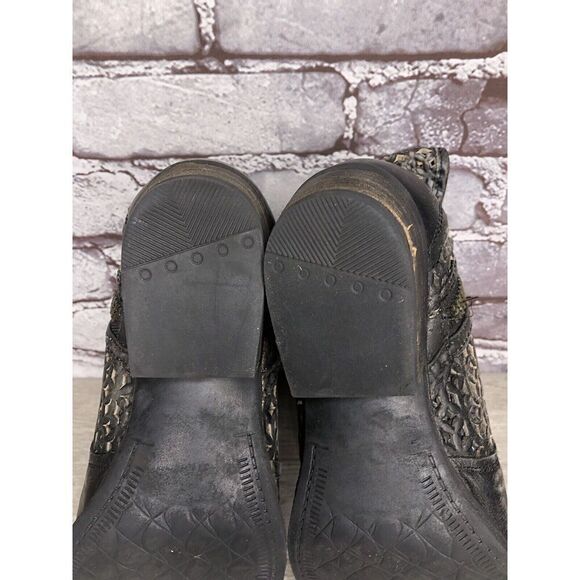 Circle G by Corral Black Leather Cut Out Distressed Heel Ankle Boots Women 9.5M - Picture 14 of 16